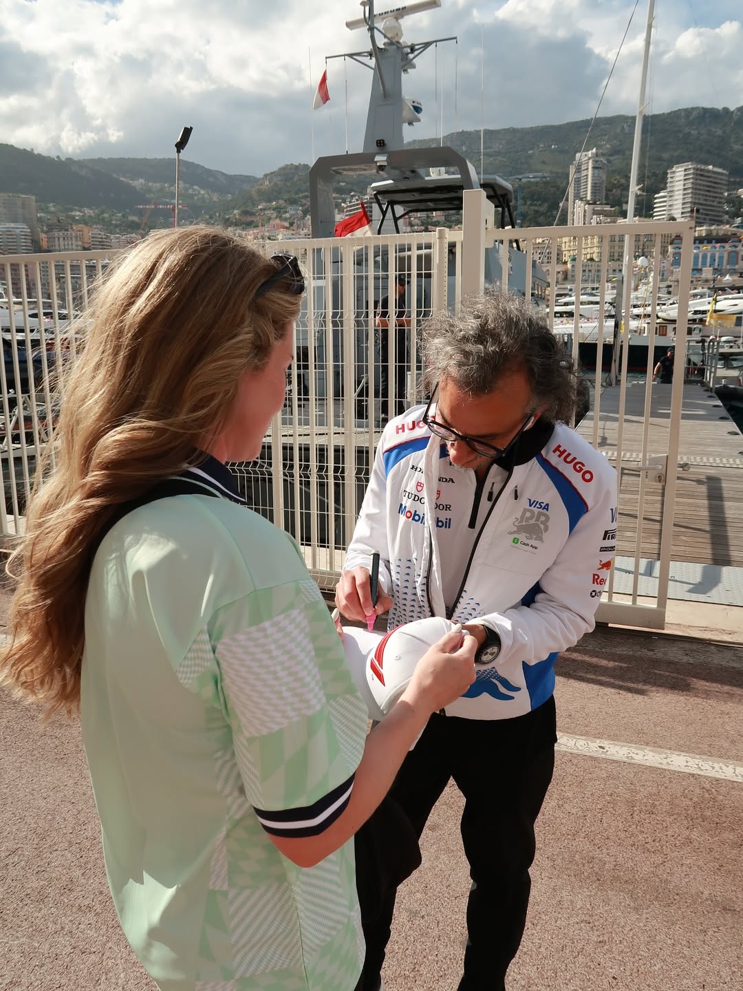 Laurent-mekies-handtekening-zetten