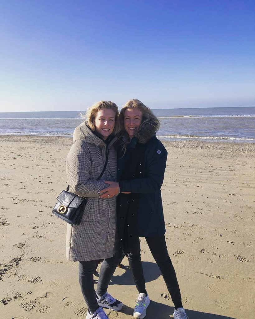 Annemarie-worst-zus-strand