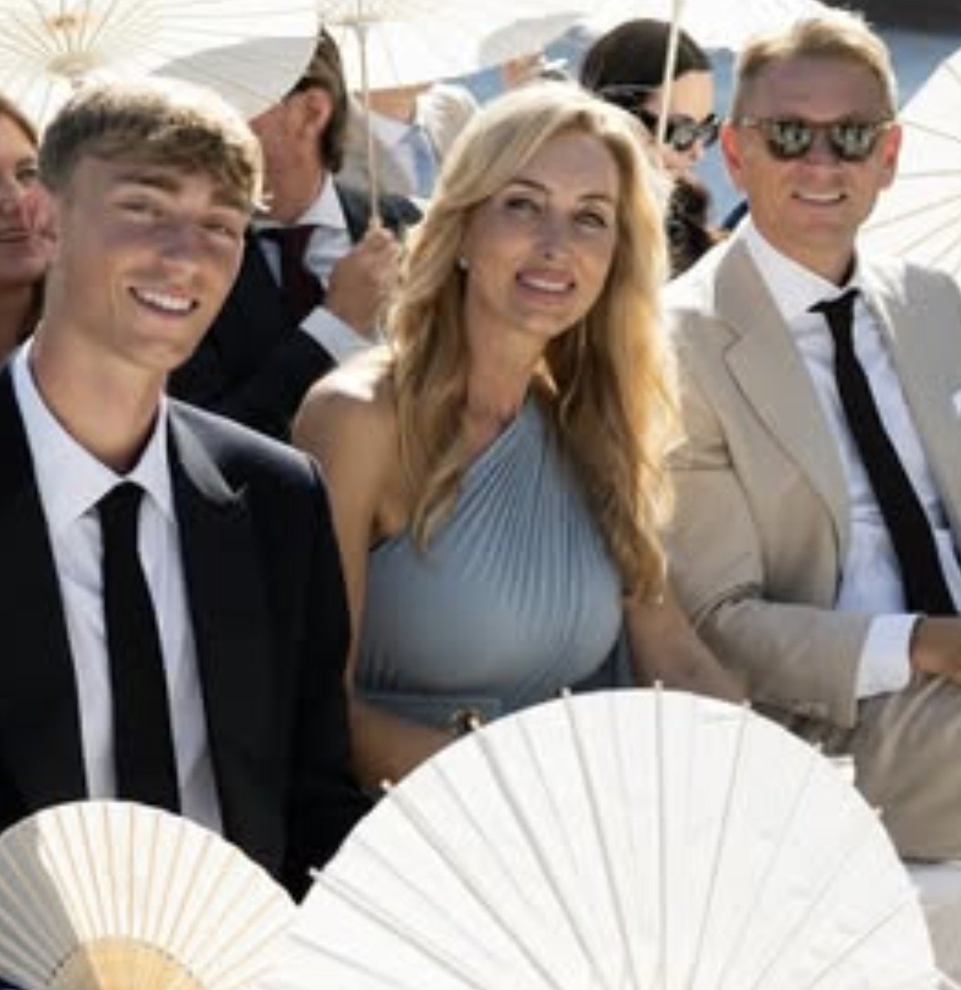 Dean Huijssen Met Moeder En Vader