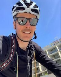 Wie is de vriendin van wielrenner Dylan van Baarle