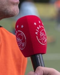 Onrust bij Ajax bestuursleden stappen op