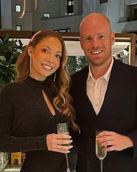 Davy Klaassen en Laura Benschop gaan trouwen!.v1