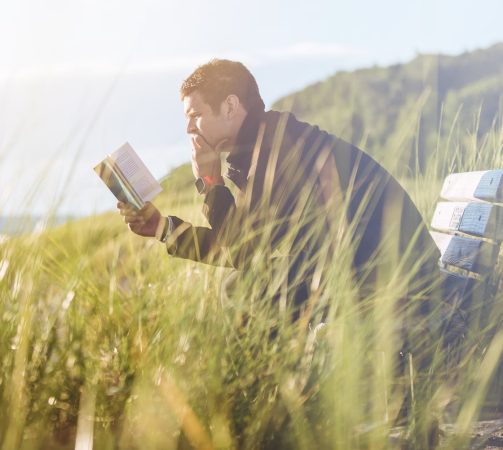 Boek Lezen In De Natuur