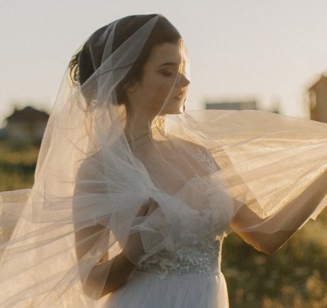 Vrouw In Bruiloft Jurk